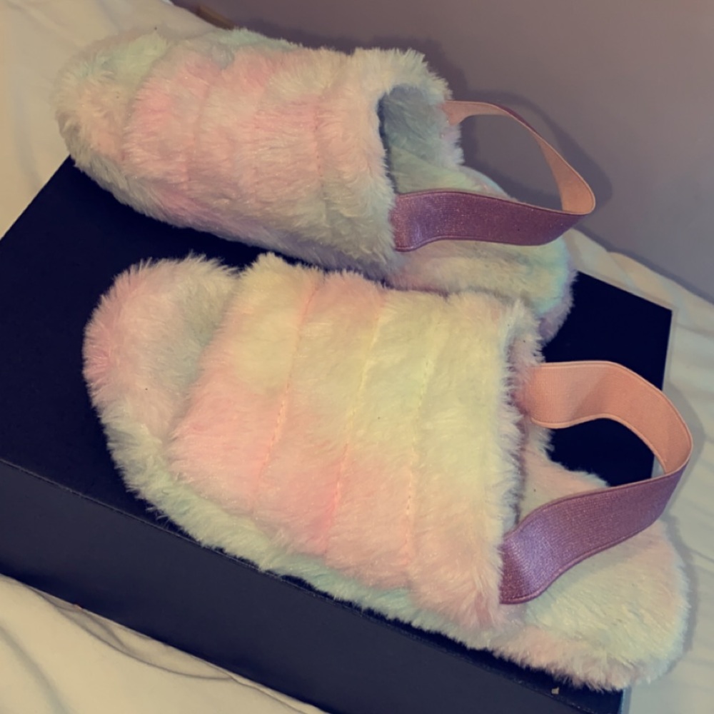 Tie dye fur slides